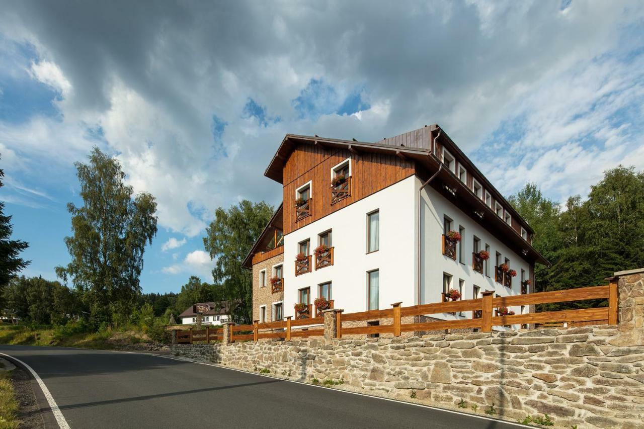 Apartmany Anicka Zelezna Ruda Luaran gambar